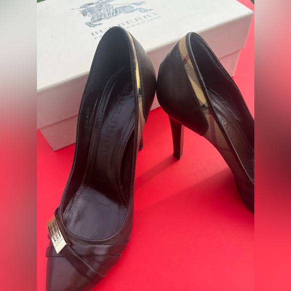 Burberry Haymarket Check Ombré Pump - Picture 3 of 10